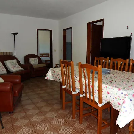 Moradia Vale Da Telha *